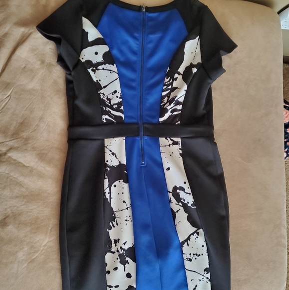 Cow Print dress - Picture 2 of 3
